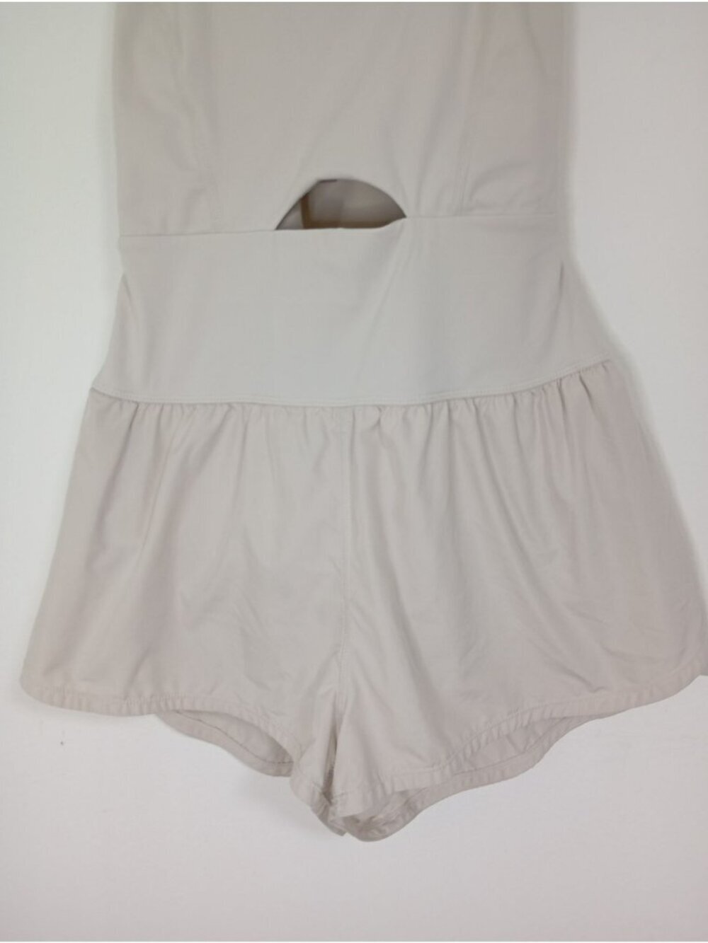 Free People Moment Womens Beige Romper XS With Cutout Detail & Liner - Picture 5 of 13